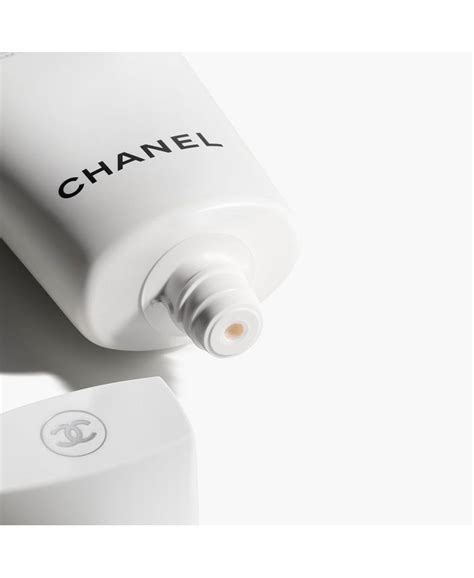 chanel demaquillant yeux intense preisvergleich|Chanel intense brightening foam cleanser.